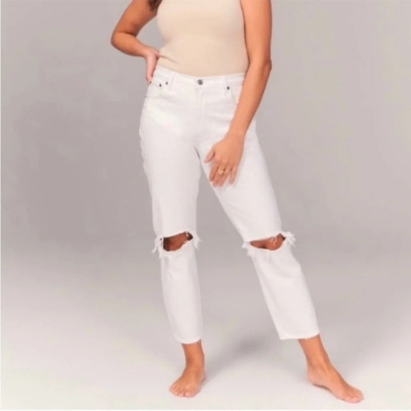 A+F Mom The Mom High Rise Curve Love White Distressed Cropped Jeans - Picture 1 of 14